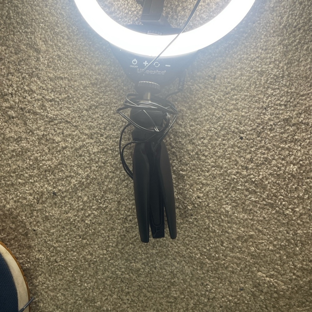 LED Ring Light with Tripod Stand - Picture 8 of 9